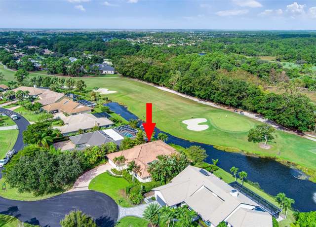 Property at 4 Mccairn Ct, Palm Beach Gardens, FL 33418, 4 beds, 4 baths