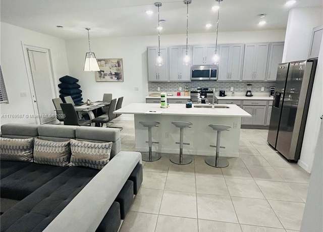 Property at 681 Longboat Dr, Davenport, FL 33896, 3 beds, 2 baths