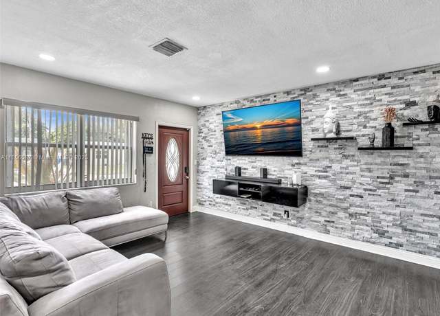 Property at 7011 Scott St, Hollywood, FL 33024, 3 beds, 2 baths