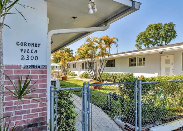 Property at 2300 Jackson St #10, Hollywood, FL 33020, 1 bed, 1 bath