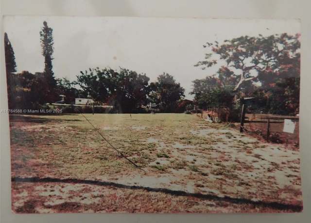 Property at 110 Bethune St, Lake Placid, FL 33852