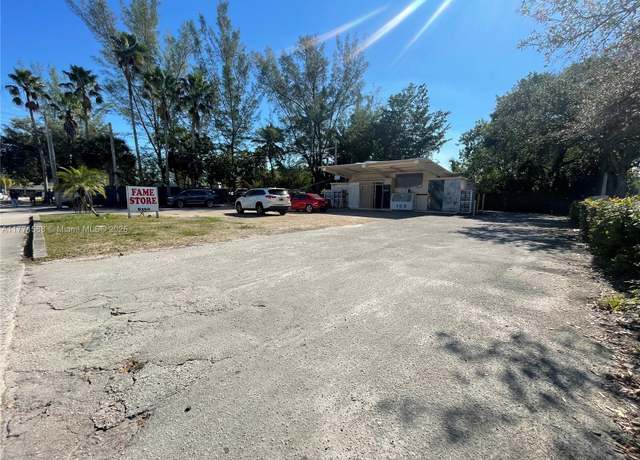Property at 8260 NW 27th Pl, Sunrise, FL 33322
