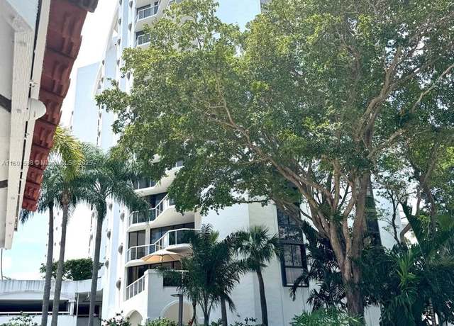 Property at 3610 Yacht Club Dr #810, Aventura, FL 33180, 2 beds, 2 baths