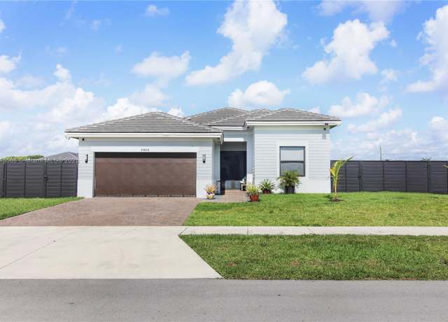 Property at 30808 SW 192nd Ct, Homestead, FL 33030, 4 beds, 4 baths
