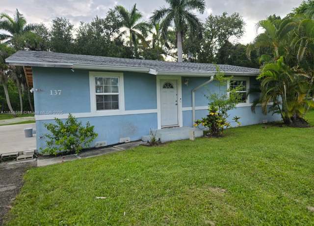 Property at 137 Dow Ln, Fort Myers, FL 33917, 2 beds, 2 baths