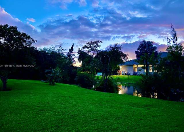 Property at 20321 SW 48th St, Southwest Ranches, FL 33332
