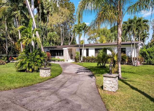 Property at 8735 SW 118th St, Miami, FL 33176, 5 beds, 4 baths