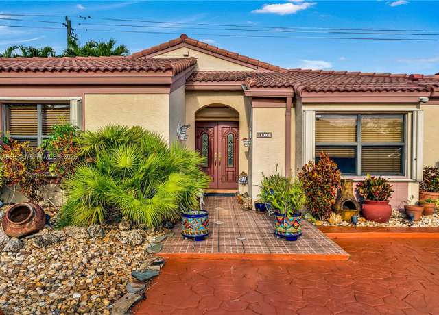 Property at 8914 SW 5th Ln, Miami, FL 33174, 3 beds, 2 baths