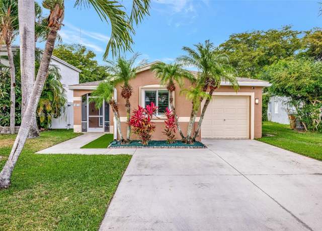 Property at 4613 SW 12th St, Deerfield Beach, FL 33442, 4 beds, 2 baths