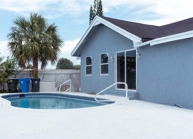 Property at 3613 SW 12th Pl, Fort Lauderdale, FL 33312, 2 beds, 2 baths