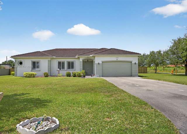 Property at 18980 SW 359th St, Homestead, FL 33034, 4 beds, 3 baths