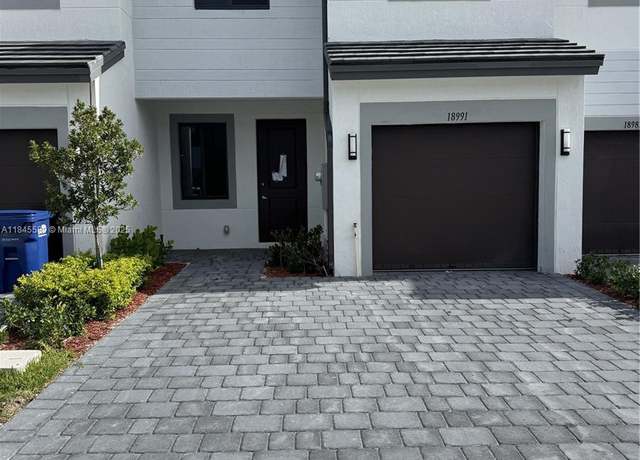 Property at 18991 SW 345th Ter #18991, Homestead, FL 33034, 3 beds, 2.5 baths