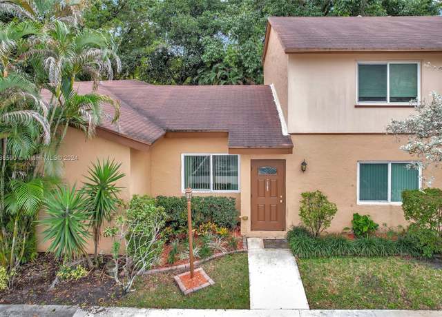 Property at 7083 W Sunrise Blvd #7083, Plantation, FL 33313, 3 beds, 2 baths