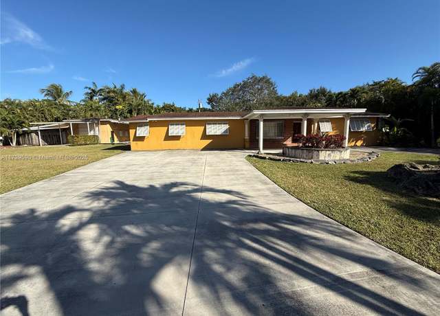 Property at 11845 SW 97th Ave, Miami, FL 33176, 4 beds, 2.5 baths