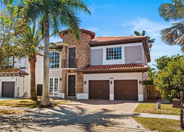 Property at 2080 SW 152nd Pl, Miami, FL 33185, 5 beds, 4 baths
