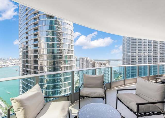 Property at 200 Biscayne Boulevard Way #4101, Miami, FL 33131, 2 beds, 2.5 baths