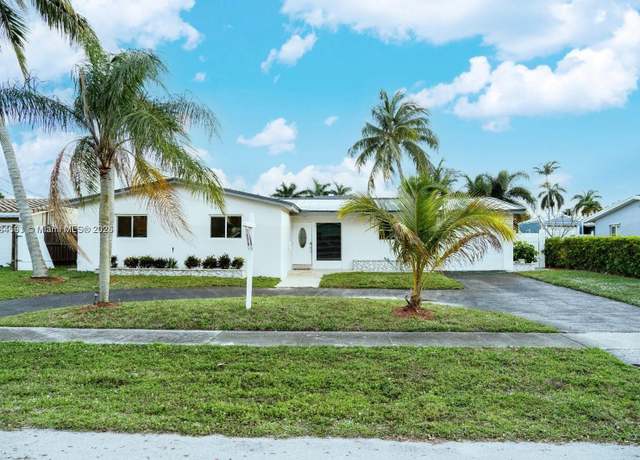 Property at 5820 SW 17th St, Plantation, FL 33317, 3 beds, 3 baths