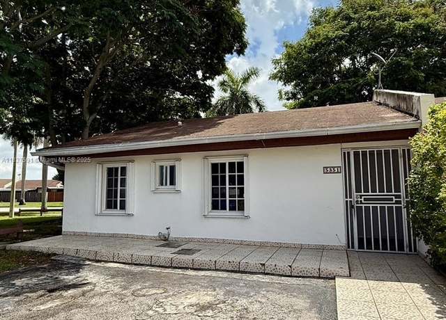 Property at 5351 SW 140 Ct #5351, Kendall, FL 33175, 3 beds, 2 baths