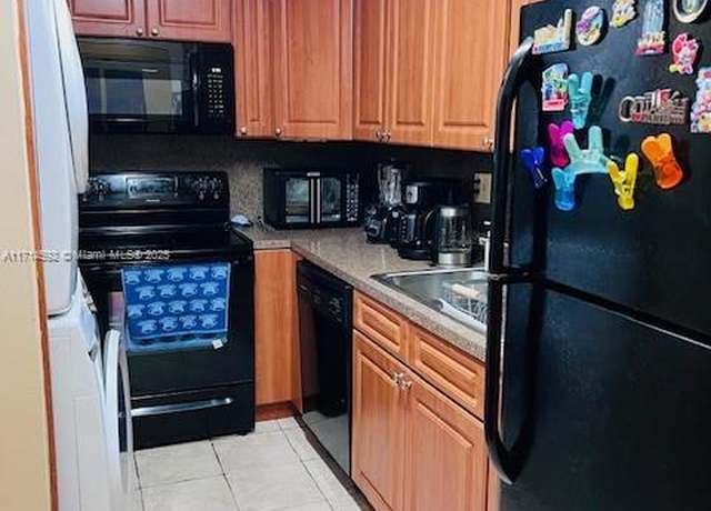 Property at 8251 NW 8th St #316, Miami, FL 33126, 2 beds, 2 baths