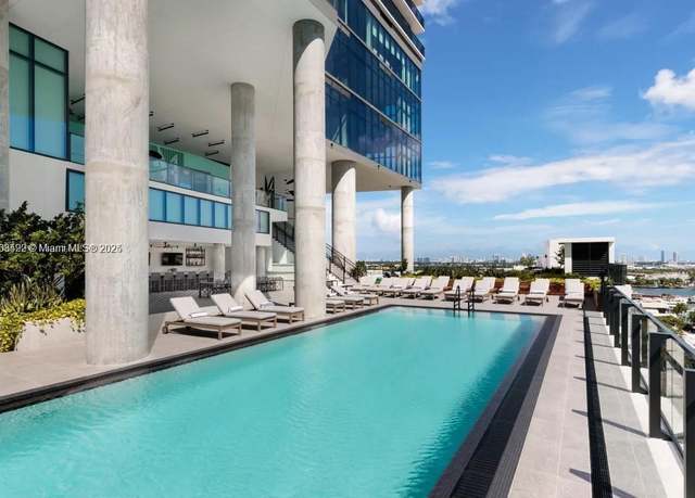 Property at 398 NE 5th St #1516, Miami, FL 33132, 1 bath