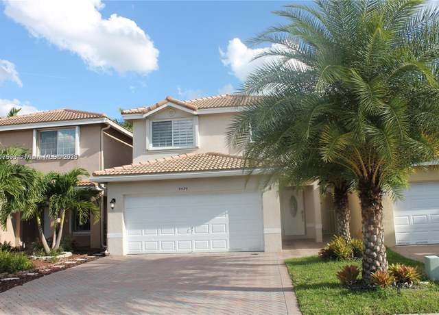 Property at 9420 NW 55th St, Sunrise, FL 33351, 3 beds, 2.5 baths