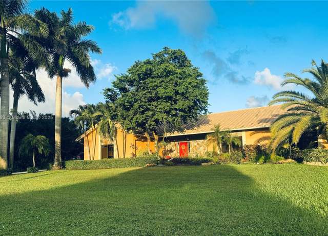 Property at 2180 SW 115th Ter, Davie, FL 33325, 4 beds, 2 baths