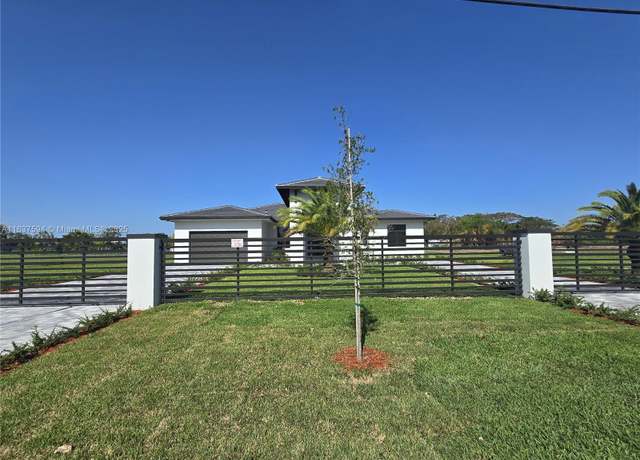 Property at 23840 SW 209th Pl, Homestead, FL 33031, 5 beds, 4 baths