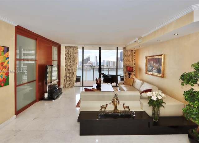 Property at 4000 Island Blvd #2202, Aventura, FL 33160, 3 beds, 3 baths