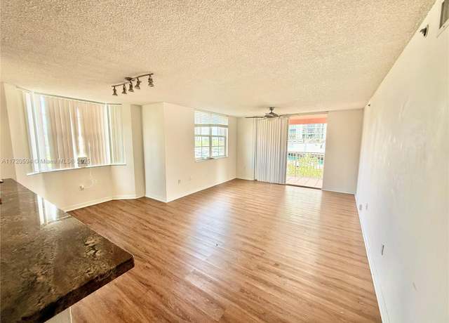 Property at 19555 E Country Club Dr #8501, Aventura, FL 33180, 3 beds, 2 baths