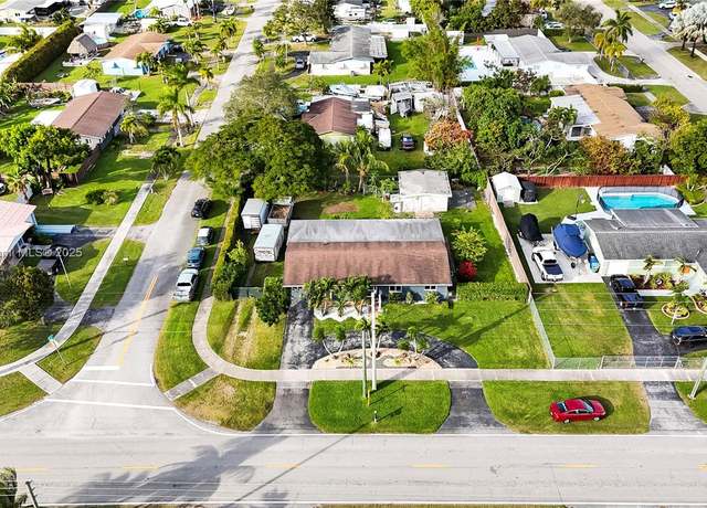 Property at 16241 SW 280th St, Homestead, FL 33031, 3 beds, 2 baths