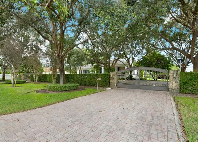 Property at 24655 SW 122nd Ave, Homestead, FL 33032, 4 beds, 3 baths