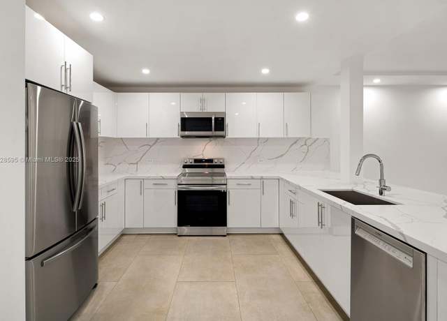 Property at 141 Crandon Blvd #229, Key Biscayne, FL 33149, 2 beds, 2 baths