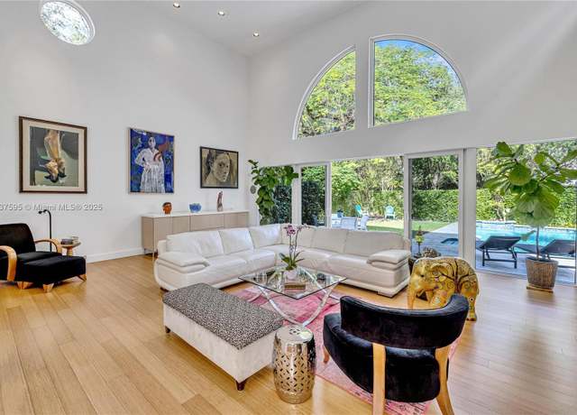 Property at 3701 Solana Rd, Miami, FL 33133, 3 beds, 2.5 baths
