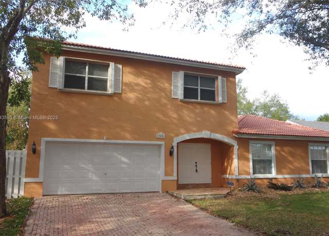 Property at 13051 SW 17th Ct, Miramar, FL 33027, 6 beds, 3.5 baths