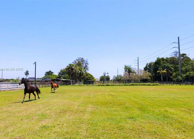 Property at 1970 SW 115th Ave, Davie, FL 33325, 4 beds, 3 baths