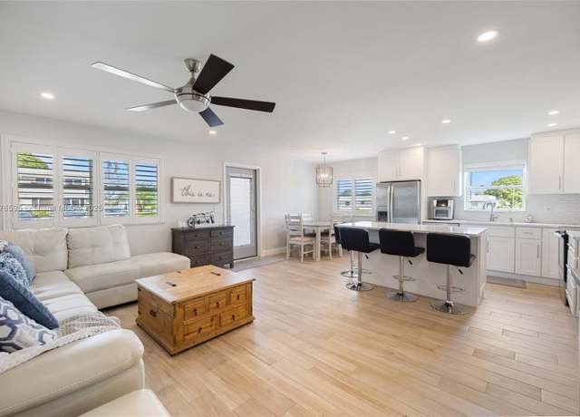 Property at 72 Monaco B #72, Delray Beach, FL 33446, 2 beds, 2 baths
