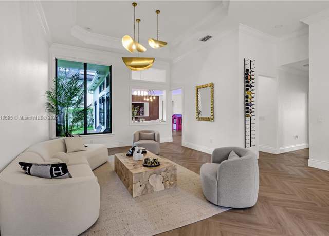 Property at 5478 SW 189th Ave, Miramar, FL 33029, 5 beds, 3 baths