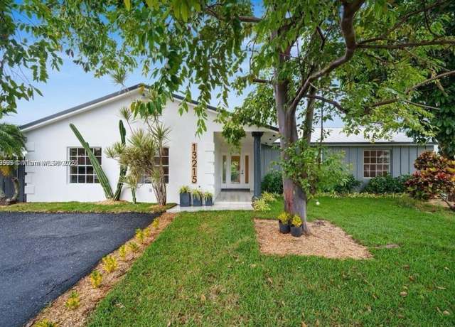 Property at 13215 SW 265th Ter, Homestead, FL 33032, 5 beds, 3 baths
