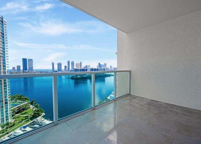 Property at 3330 NE 190th St #2010, Aventura, FL 33180, 3 beds, 2.5 baths