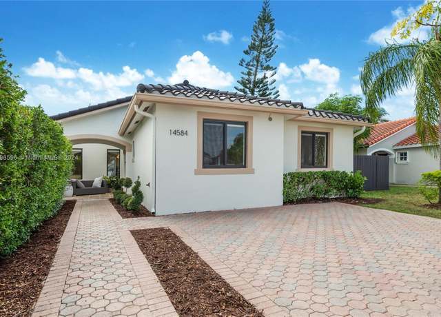 Property at 14584 SW 115th St, Miami, FL 33186, 3 beds, 2.5 baths