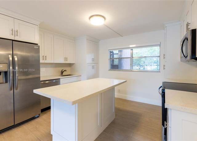 Property at 7000 Nova Dr Unit 202E, Davie, FL 33317, 2 beds, 2 baths