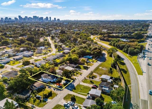 Property at 1713 Lauderdale Manor Dr, Fort Lauderdale, FL 33311, 3 beds, 2 baths