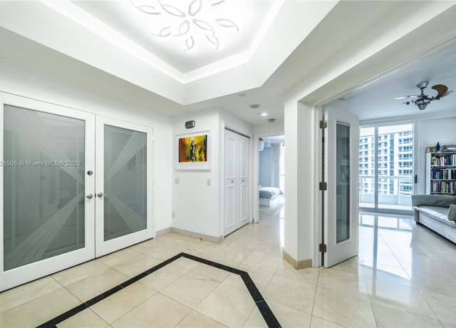 Property at 21050 Point Pl #2601, Aventura, FL 33180, 3 beds, 2.5 baths