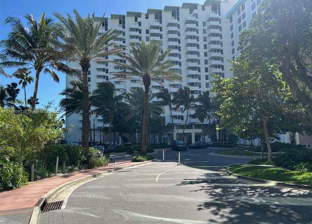 Property at 2899 Collins Ave #410, Miami Beach, FL 33140, 1 bath