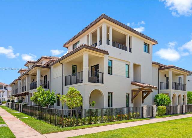 Property at 8338 NW 45th St, Doral, FL 33166, 3 beds, 4 baths
