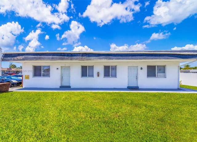 Property at 7031 Pembroke Rd, Pembroke Pines, FL 33023, 8 beds, 8 baths