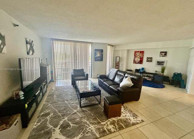 Property at 3300 NE 191st St #515, Aventura, FL 33180, 1 bed, 2 baths