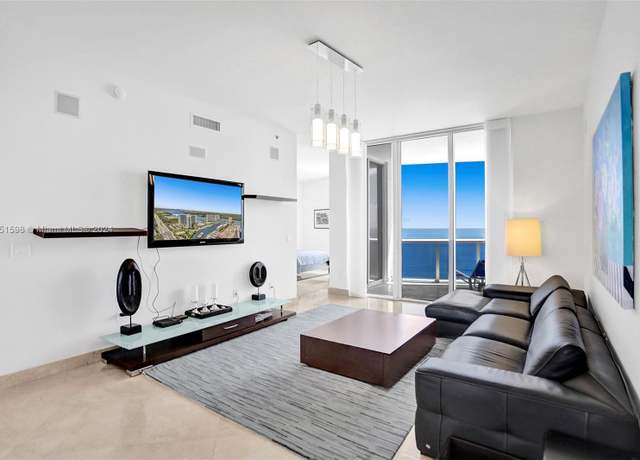 Property at 16001 Collins Ave #2806, Sunny Isles Beach, FL 33160, 2 beds, 3.5 baths