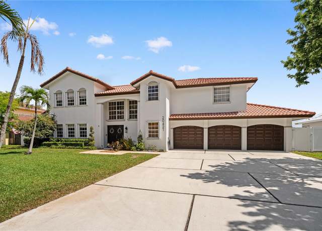 Property at 20421 NW 4th St, Pembroke Pines, FL 33029, 4 beds, 4 baths