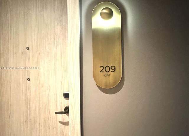 Property at 801 S Miami Ave #209, Miami, FL 33130, 1 bath